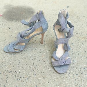 Vince Camuto Chania Grey Linen Strappy High Heel Sandals Sz 9M Ankle Tie 4"